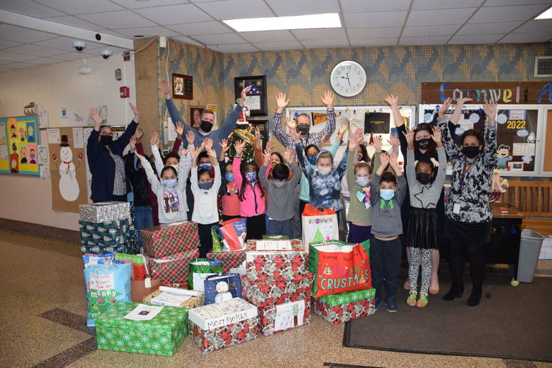 Cornwell Ave Students With Donated Goods